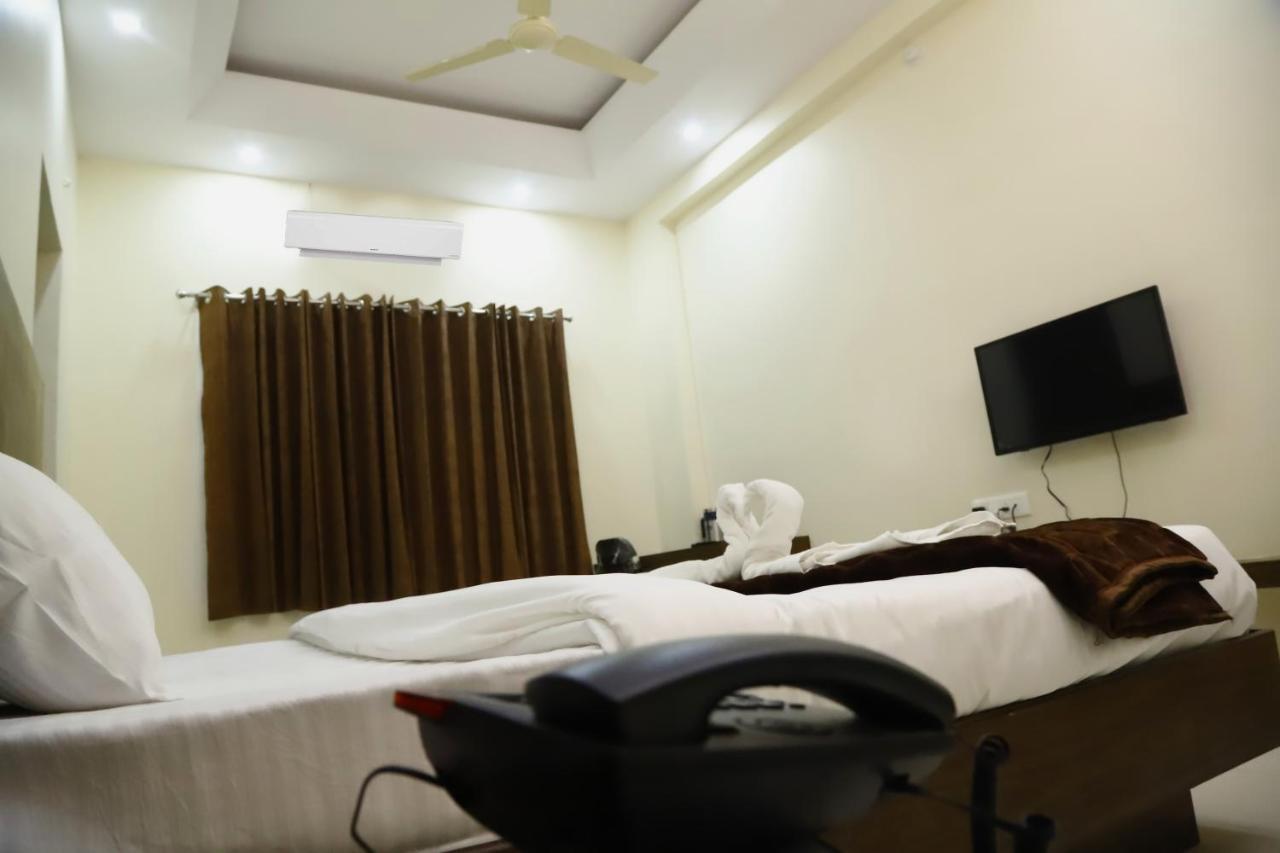 Kanha Hotel And Resort Chittorgarh Exterior foto
