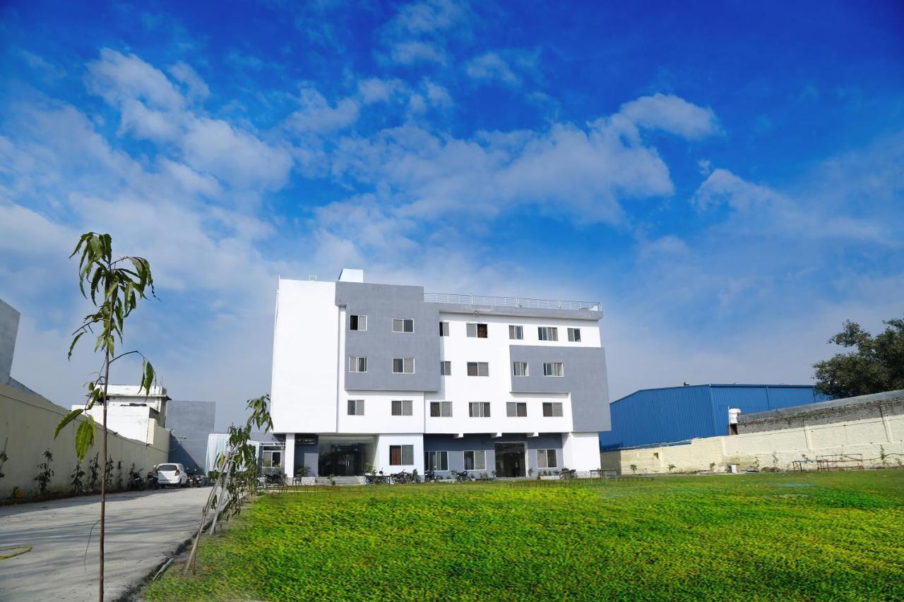Kanha Hotel And Resort Chittorgarh Exterior foto